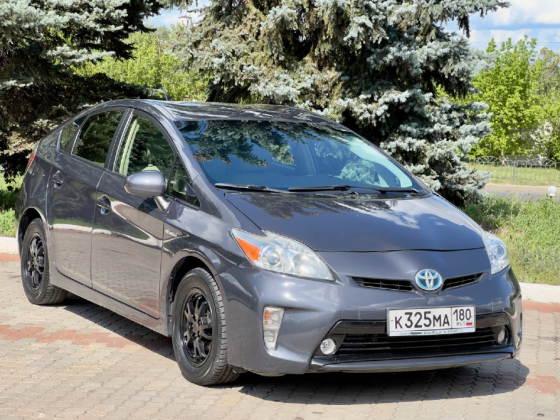 Toyota Prius 2015г.в. Донецк