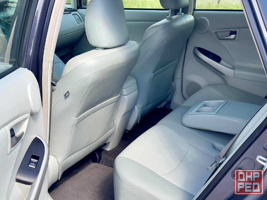 Toyota Prius 2015г.в. Донецк - изображение 8
