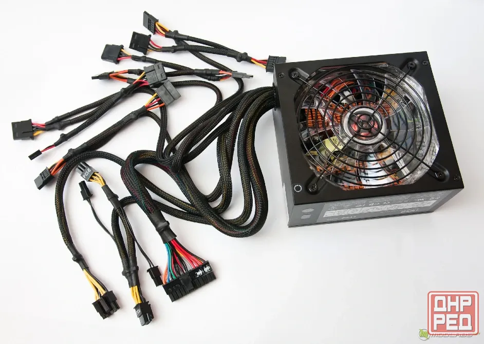 Блок питания HIPER Type M700 700 Вт Донецк - изображение 1