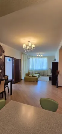 Евротрешка в новом доме. 90 м2. Центр города. Донецк