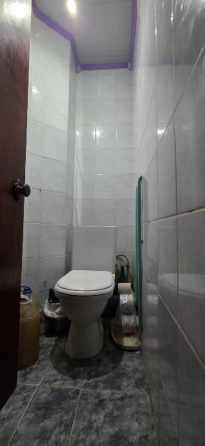 Продам 2ком Кировский район пл Свободы 1эт с балконом Донецк