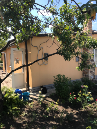 Продам дом Текстильщик рядом 110 м2 с ремонтом,8 сот Донецк
