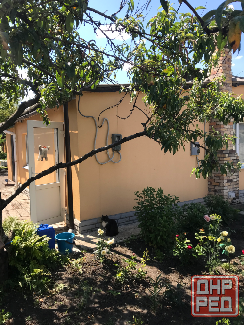 Продам дом Текстильщик рядом 110 м2 с ремонтом,8 сот Донецк - изображение 1