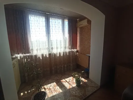 продается 2-комнатная квартира мкрн. Центральный Макеевка после капремонта!!!! Макеевка