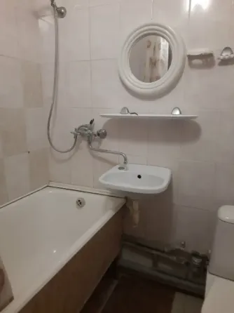 Медуниверситет, 2к. кв-ра, хорошая, пр-кт Ильича Донецк