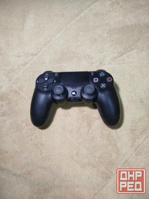 Продам PS4 Slim 1TB + 3 игры на диске Макеевка - изображение 4