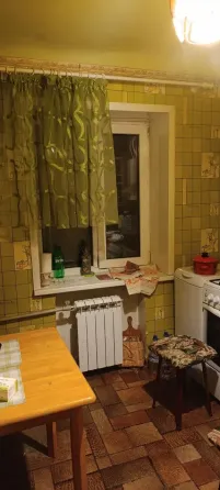 Продам 3х комн крупногабаритную квартиру , Бакинских комиссаров Донецк