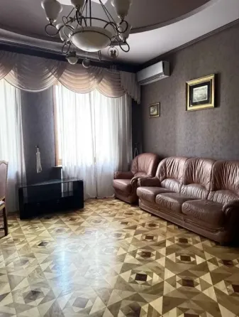 Сдам 3комнатную квартиру в Ворошиловском районе, пер. Орешкова. Донецк