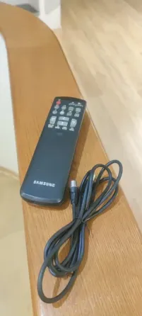 Продам б/у телевизор Самсунг TVR 3370 Донецк