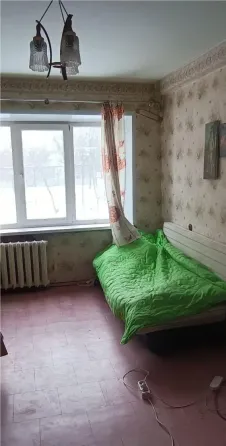 Продается 2 ком м-н октябрьский Донецк
