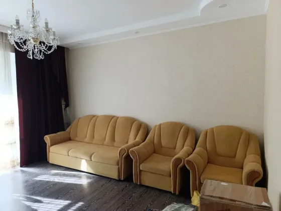 Сдам 3-х комнатную квартиру в центре Донецк