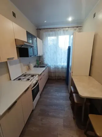 Сдам 3-х комнатную квартиру в центре Донецк