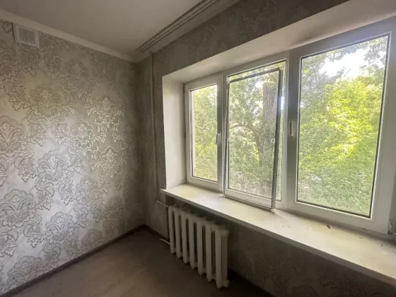 Продается комната в общежитии в Пролетарском районе. Донецк