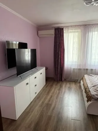 Сдам 2-комнатную квартиру в Буденновском районе, Караван Донецк