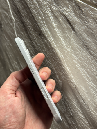 iPhone 16 256 белый Донецк