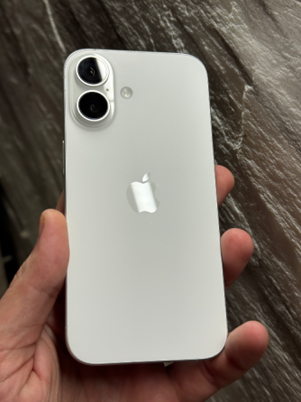 iPhone 16 256 белый Донецк