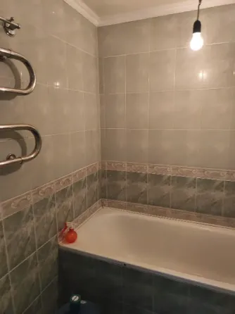 Продам 4 ком.кв.на Азотном. Донецк