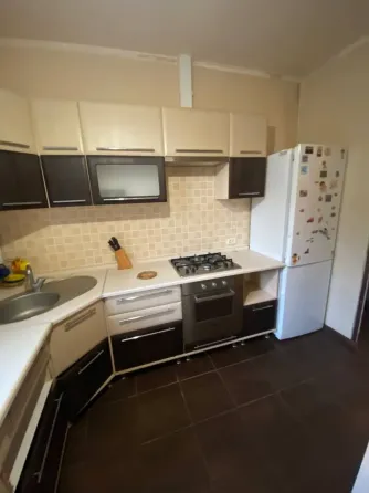 Продам 3-х комнатную квартиру Ясиноватая