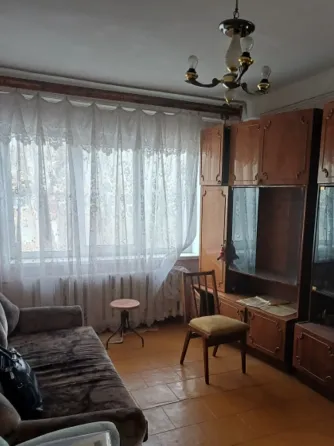Срочная продажа крупногабаритной 3-квартиры Заперевальная Майский рынок. Донецк