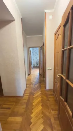 2-к. квартира, 53 м², 3/5 эт. Донецк