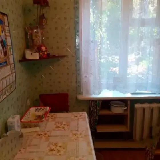 Продаётся 3х комнатная квартира в Калининском р-не, ул. Краснофлотская Донецк
