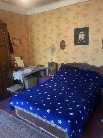 Продам 2 ком. кв-ру на земле Гвардейка, ориентир Орджоникидзе. Макеевка
