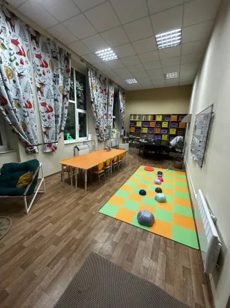 Сдаются уютные офис/ кабинеты в Червоногвардейском районе г. Макеевки Ориентир-кафе Сказка Донецк