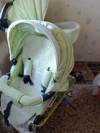 Продаю детскую коляску Макеевка