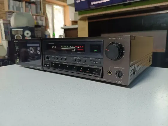 Кассетный магнитофон "Sony" -TC-K555ES Донецк