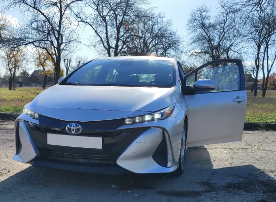 Toyota Prius Prime (PHV) Донецк