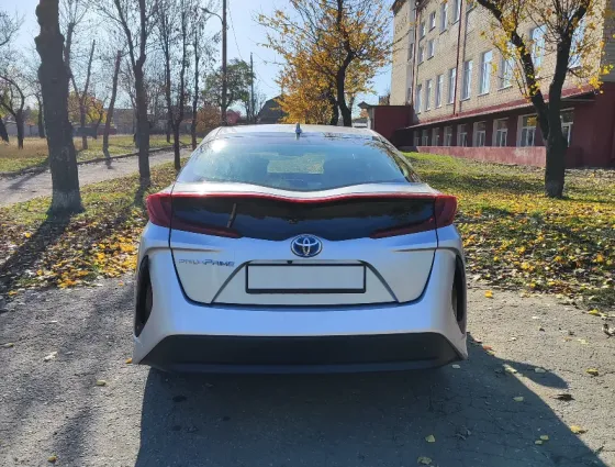 Toyota Prius Prime (PHV) Донецк
