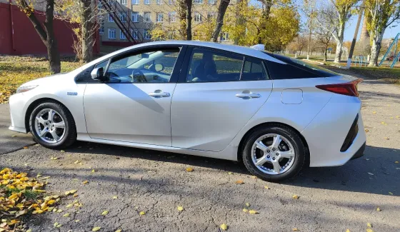 Toyota Prius Prime (PHV) Донецк