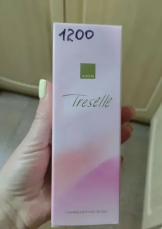 Парфюмерная вода Treselle 50мл. Для нее. Эйвон Донецк