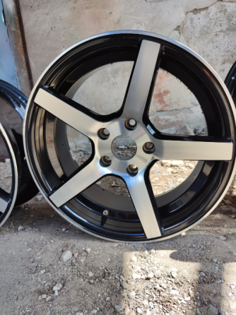 Литые диски Vossen R17 Макеевка