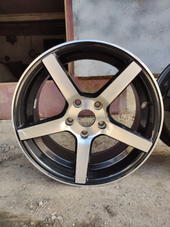 Литые диски Vossen R17 Макеевка