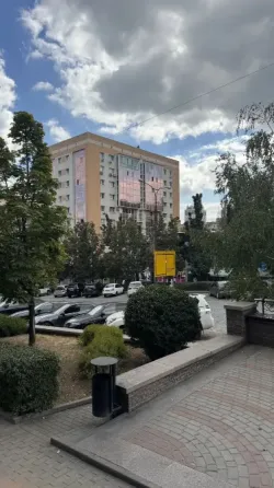 Продажа 2х комнатной квартиры на площади Ленина. Ильича 11 качественный ремонт. собственник Донецк