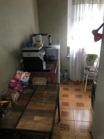 Продам 1ком Текстильщик ост 22 училище 2 эт в хорошем жилом состоянии Донецк