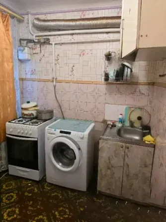 2к кв 43м2 1\4 макеевка кировский рн (ор-р кировский суд) Макеевка