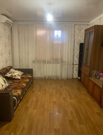 Продается уютная и светлая 2-хкомнатная квартира в Петровском районе! пл. Победы! Донецк