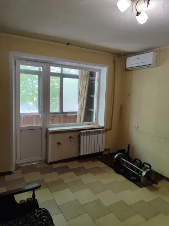 Продаётся 1-ая квартира в Кировском районе, Текстильщик Донецк