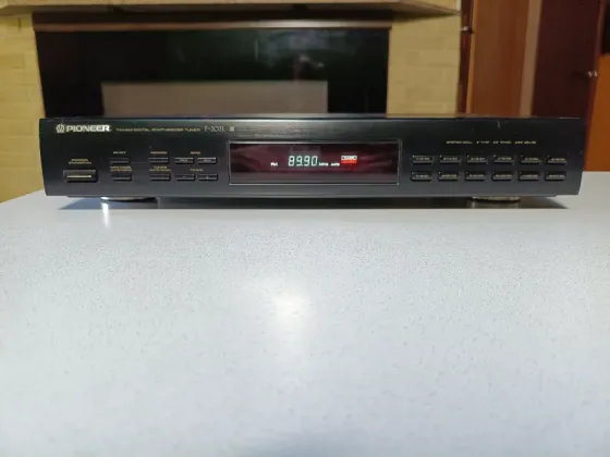 Тюнер Pioneer- F-202L Донецк