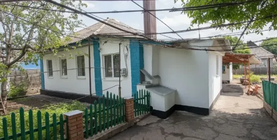 Продается 3 - х комнатный дом, ул. Международная, ориентир поликлиника 7 Макеевка