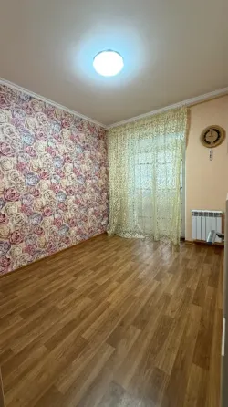 Продам 2-х комнатную квартиру с ремонтом Шахтерск