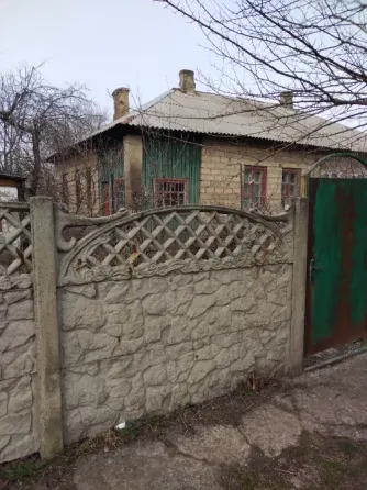 Продаётся дом под ремонт в Будённовском районе. Донецк