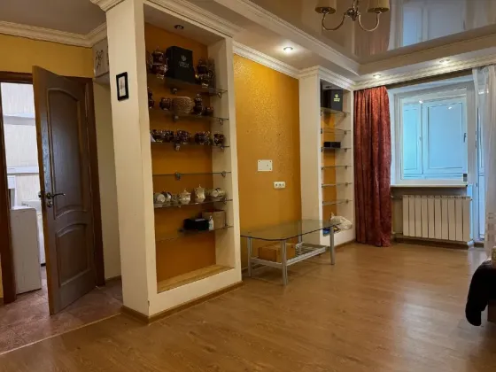 Продается 2 - х комнатная квартира, ул. Буслаева Донецк
