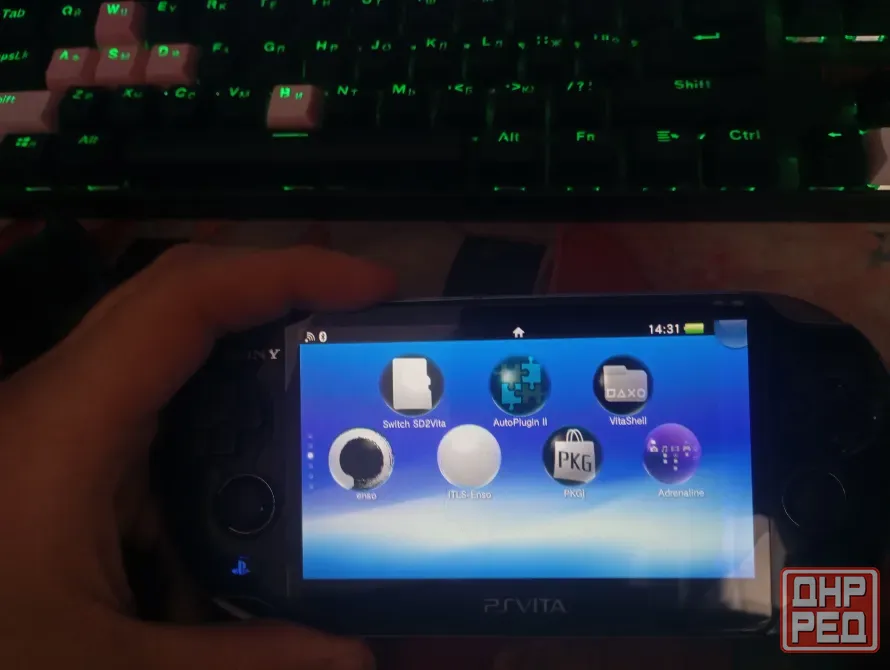 Продам PS VITA (пс Вита) прошитая Донецк - изображение 4