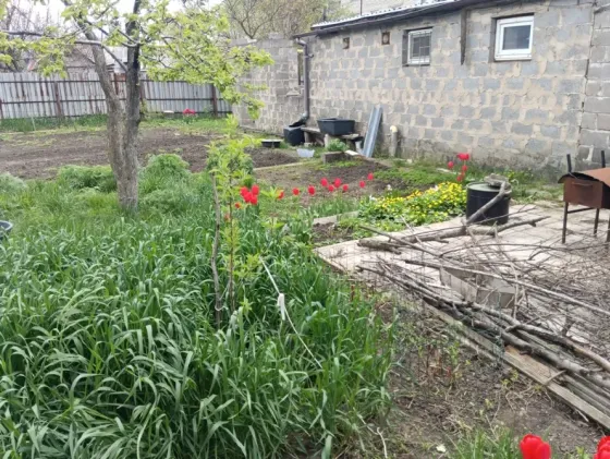 Продаётся дом м-н Азотный. Донецк