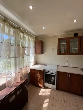 Продам 2к Партизанский проспект,рядом Супермаркет. Вода по графику! Донецк
