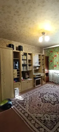 Продам 3-х комнатную в Пролетарском р-не, ул. Прожекторная. 6/9. Две лоджии! 70 м².Кооперативный дом Донецк