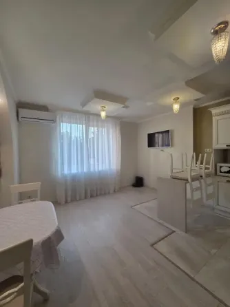 Шикарная крупногабаритная 3-х ком. квартира 98 м2 в Куйб. р-не, ул. Бестужева 2 этаж. 15 этажного до Донецк